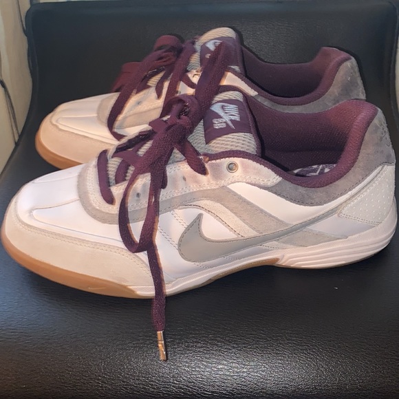 Nike SB Sneakers - Picture 3 of 9